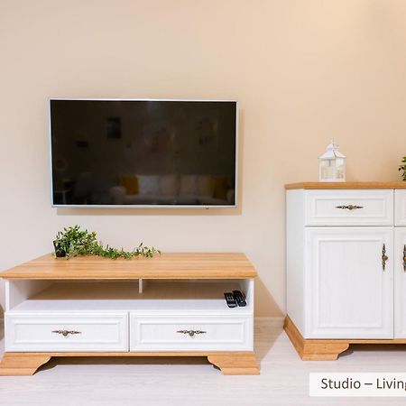 Super Central Stylish Suite & Studio With Shared Terrace By Flat Mаnager صوفيا المظهر الخارجي الصورة