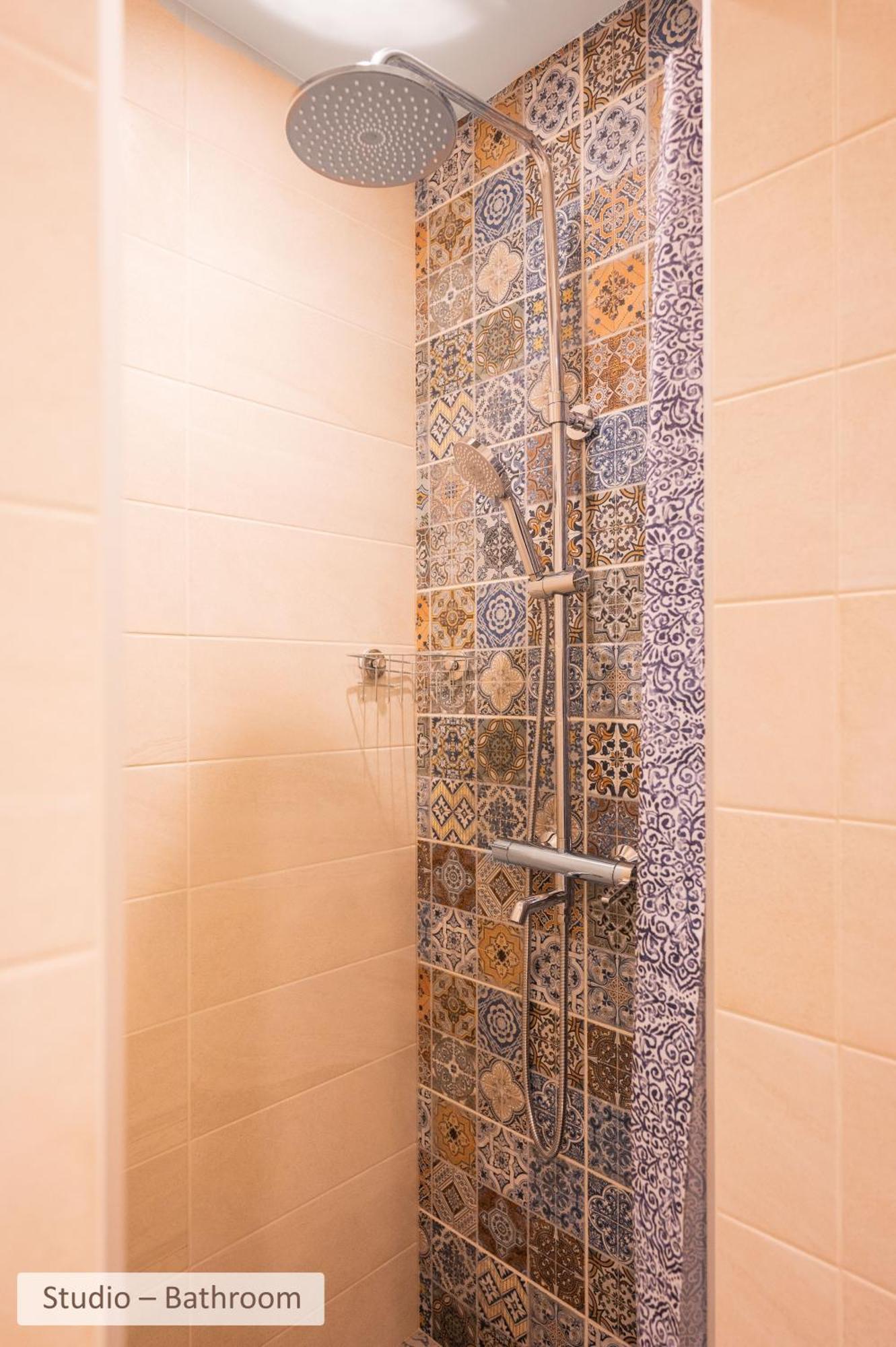 Super Central Stylish Suite & Studio With Shared Terrace By Flat Mаnager صوفيا المظهر الخارجي الصورة